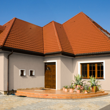 The color of the house is for information only!